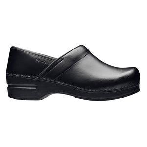 Sanita Pro. PU Women&#39;s in Black Closed Back Clog