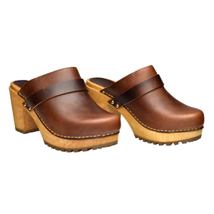 Peleni Women&#39;s Wood Clog in Brown