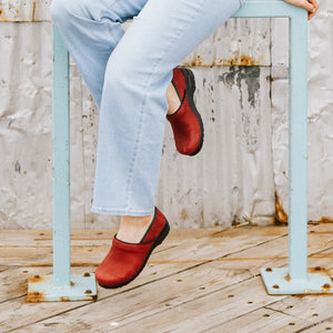 Sanita Pro. Oiled Leather Women&#39;s Clog in Burgundy Closed Back Clog