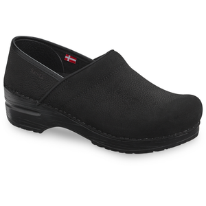 Sanita Pro. Textured Oil Men&#39;s Clog in Black Wide Closed Back Clog